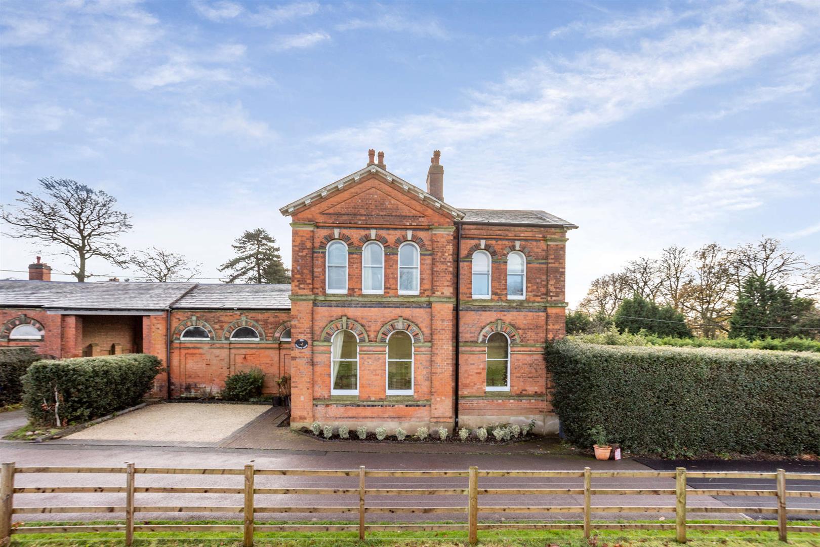 Canwell Drive, Sutton Coldfield, B75 5SG Aston Knowles